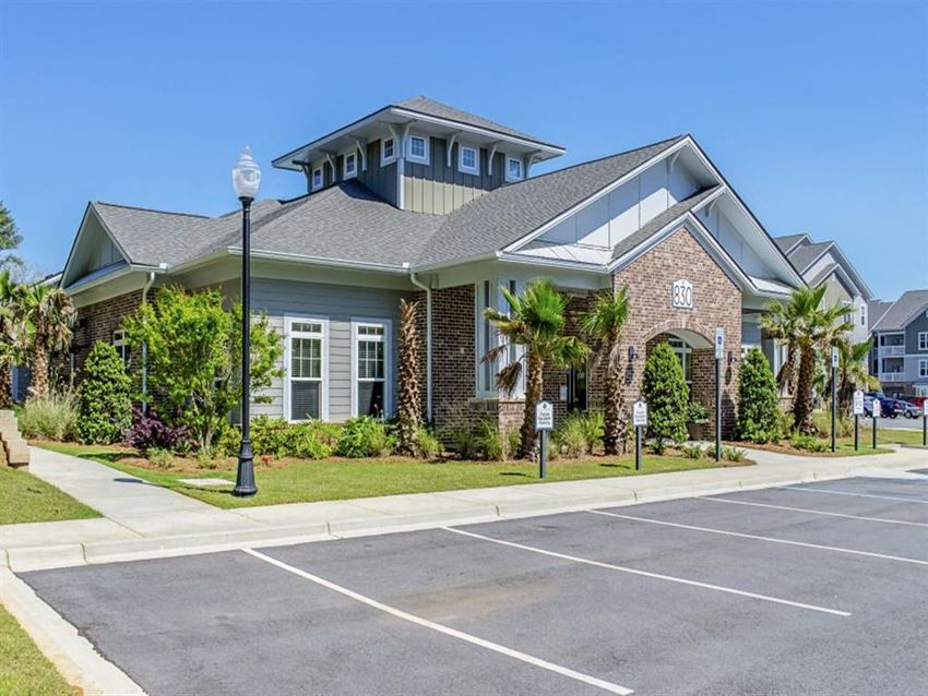 Colonnade At Eastern Shore Apartments, 830 Highway 98, Daphne, AL